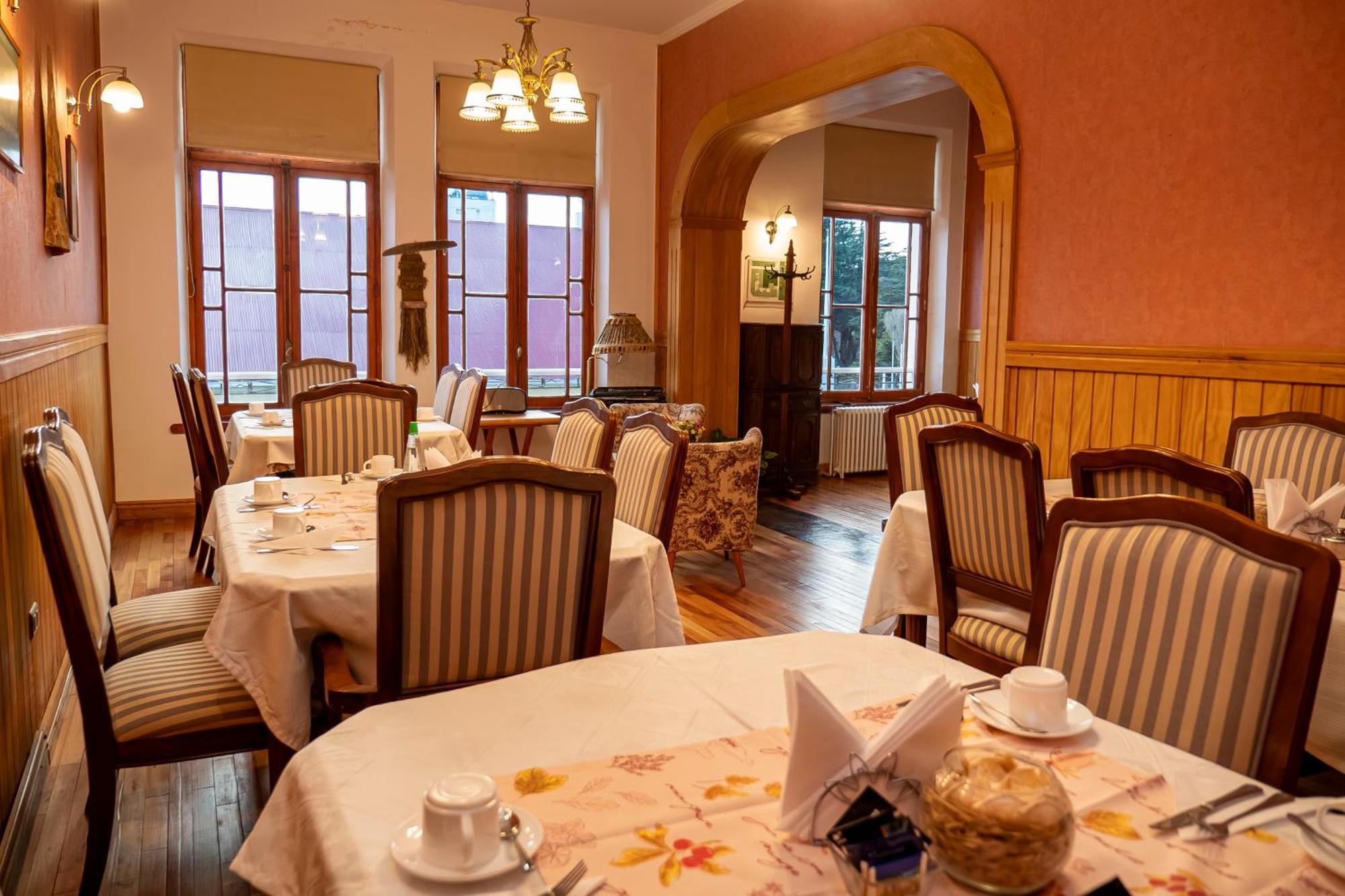 Hotel Plaza Punta Arenas Buitenkant foto